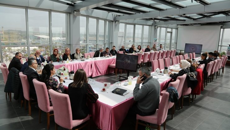 TUZLA’DA BAĞIMLILIKLA MÜCADELE ÇALIŞTAYI DÜZENLENDİ