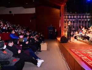 DURSUN ALİ ERZİNCANLI SEVENLERİ İLE TUZLA’DA BULUŞTU