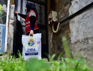 ÜNİVERSİTE ÖĞRENCİLERİ 90 İHTİYAÇ SAHİBİ AİLENİN YÜZÜNÜ GÜLDÜRDÜ