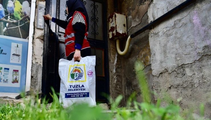 ÜNİVERSİTE ÖĞRENCİLERİ 90 İHTİYAÇ SAHİBİ AİLENİN YÜZÜNÜ GÜLDÜRDÜ