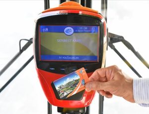 İMAMOĞLU, İSTANBUL’DA ÖĞRENCİLERE ZAM MUAFİYETİ KARARINI VETO ETTİ