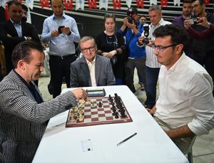 GELENEKSEL TUZLA BELEDİYESİ SATRANÇ TURNUVASI BİN 145 KATILIMCI İLE BAŞLADI