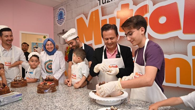 BAŞKAN YAZICI, AÇEM’Lİ BABALAR İLE BİRLİKTE PASTA YAPARAK BABALAR GÜNÜ’NÜ KUTLADI