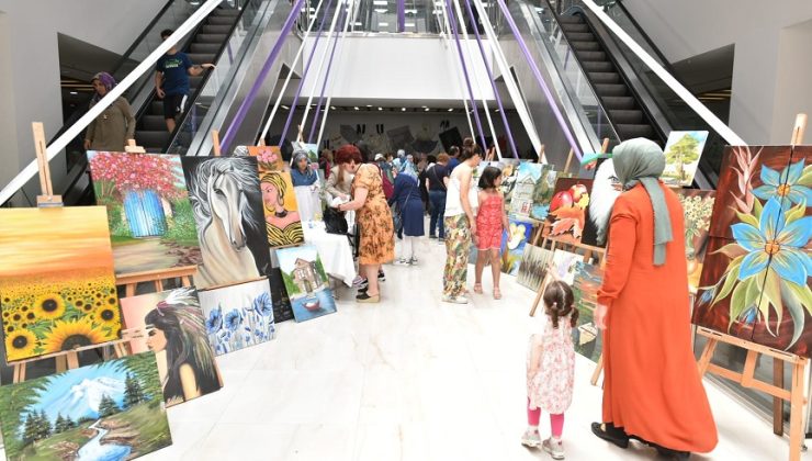 AÇEM’Lİ ANNELERİN EL EMEĞİ ÜRÜNLERİ SERGİLENİYOR