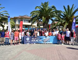 İSTANBULLU YÜZÜCÜLER, OTİZM FARKINDALIĞI İÇİN 5 KİLOMETRE KULAÇ ATTILAR