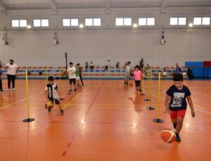 TUZLALI GENÇLER 15 FARKLI SPOR BRANŞINDA EĞİTİMLERİNİ SÜRDÜRÜYOR