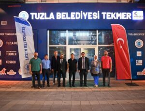 KOSGEB BAŞKANI HASAN BASRİ KURT, TUZLA BELEDİYESİ TEKNOLOJİ MERKEZİ’Nİ GEZDİ
