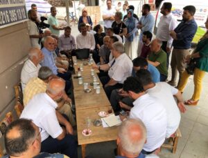 AK PARTİ MİLLETVEKİLLERİ TUZLA’DA ESNAF ZİYARETİNDE BULUNDU