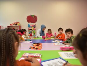 TUZLA BELEDİYESİ ANNE ÇOCUK EĞİTİM MERKEZİ’NDE İLK DERS ZİLİ ÇALDI