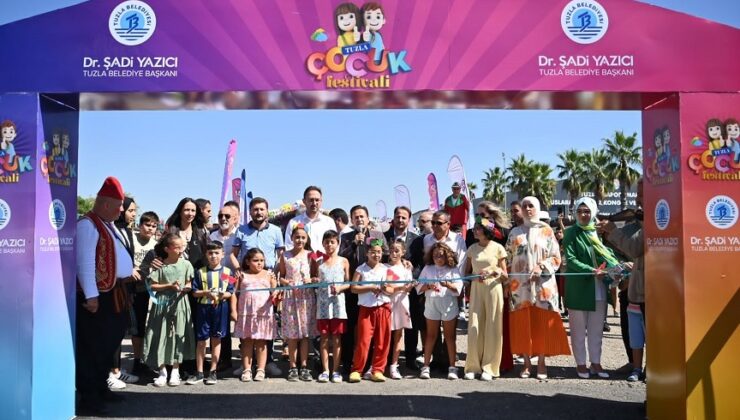 ÇOCUKLAR İÇİN KIRMIZI MAİL HATTI İLK DEFA TUZLA’DA HAYATA GEÇTİ