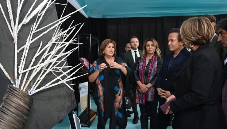 SANAYİ ATIKLARINDAN HAYAT BULAN SANAT ESERLERİ TUZLA’DA SERGİLENMEYE BAŞLADI