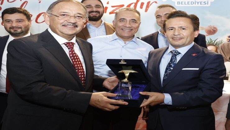 İYİLİK ŞAMPİYONASI’NA TAM BANA GÖRE GENÇLİK FESTİVALİ’NDEN ÖDÜL