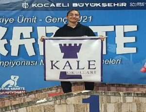 TUZLA KALE ANADOLU LİSESİ ÖĞRENCİSİ ARMİNA ERKAN BAŞARILARA DOYMUYOR…