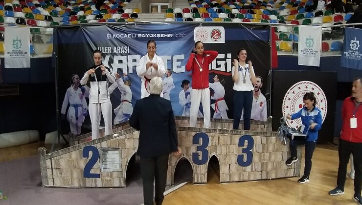 KALE OKULLARINDAN KOLEKSİYONA YENİ BİR MADALYA