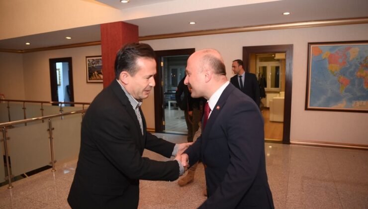 TUZLA BELEDİYE BAŞKAN’I ŞADİ YAZICI, AĞRI BELEDİYE BAŞKAN’I SAVCI SAYAN VE AĞRI VALİSİ OSMAN VAROL’U ZİYARET ETTİ