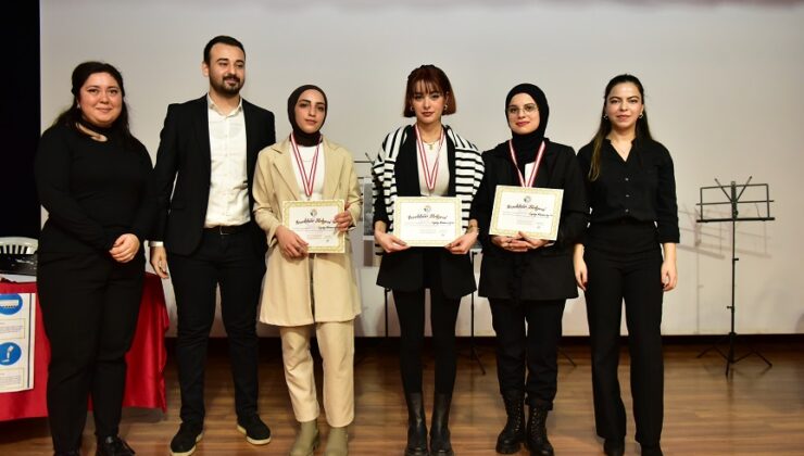 TUZLA BELEDİYESİ GENÇLİK MERKEZİ’NDE MÜNAZARA LİGİ DÜZENLENDİ