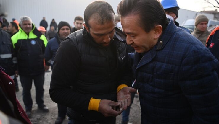 TUZLA BELEDİYE BAŞKANI DR. ŞADİ YAZICI’DAN DEPREMZEDELERE 7 MİLYON TÜRK LİRASI BAĞIŞ