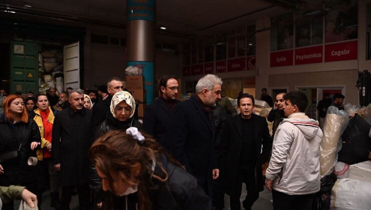 TUZLA DEPREM BÖLGELERİNE YARDIM ULAŞMASI İÇİN TEK YÜREK OLDU
