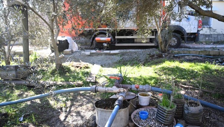 TUZLA BELEDİYESİ’NDEN KIRSAL KESİMLERDEKİ EVLERE SU DESTEĞİ