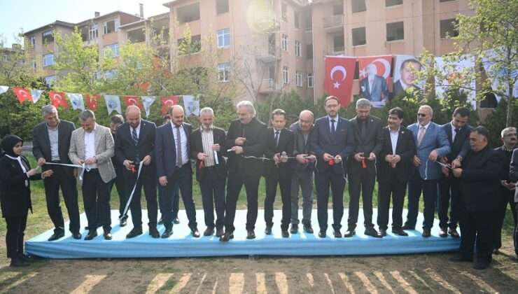 TUZLA’DA BULUNAN PENGUEN SİTESİNE İLK KAZMA CUMHURBAŞKANI ERDOĞAN’IN TALİMATIYLA VURULDU