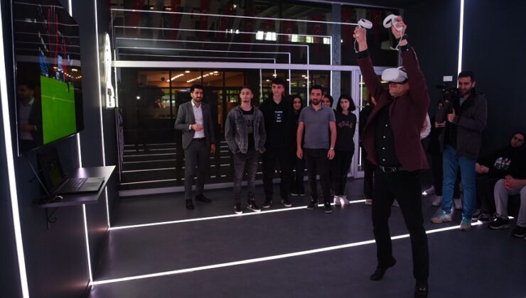 TUZLA’DA METAVERSE DENEYİM ALANI AÇILDI