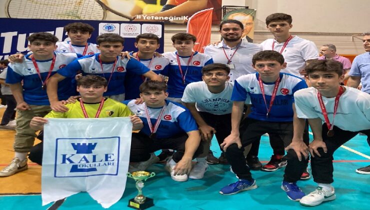 FUTBOLUN KALE’SİNDEN BÜYÜK ÖDÜL