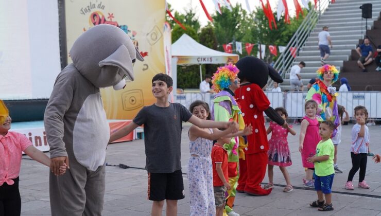 TUZLALI ÇOCUKLARA BAYRAM BOYUNCA ÖZEL PROGRAM