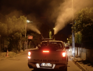 TUZLA’DA SİVRİSİNEKLERLE ETKİN MÜCADELE ARALIKSIZ SÜRÜYOR