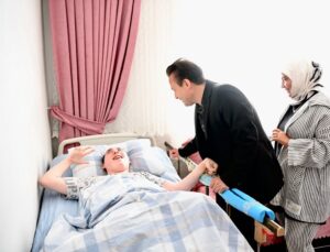 DOKTOR BAŞKAN’DAN ENGELLİLERE VE KRONİK HASTALIĞI OLANLARA “EVDE REFAKATÇİ HİZMETİ”