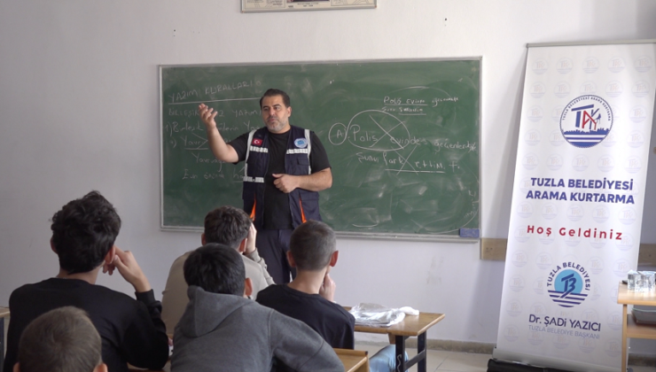 TUZLA’DA DEPREM FARKINDALIĞI: 120 KİŞİYE GÜNLÜK EĞİTİMLER VERİLİYOR