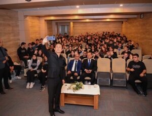 DR. ŞADİ YAZICI, MEHMET TEKİNALP ANADOLU LİSESİ’Nİ ZİYARET ETTİ