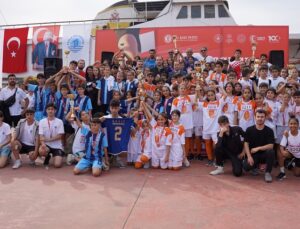 CUMHURİYETİN 100’ÜNCÜ YILI İÇİN KOŞTULAR