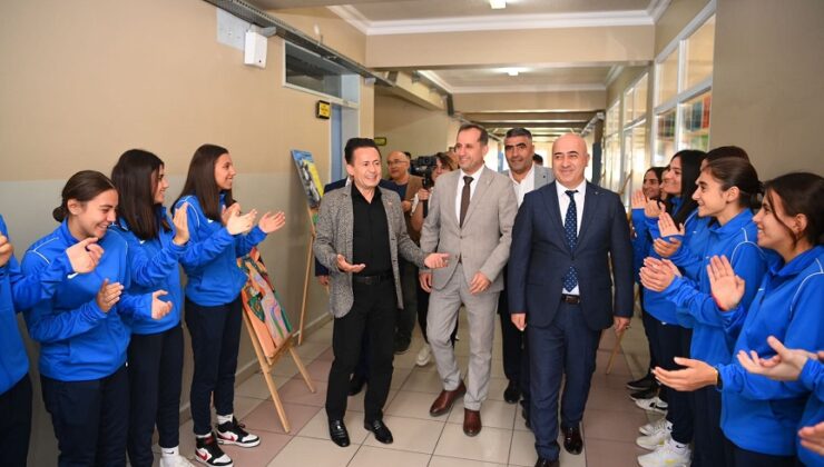 AŞIK VEYSEL VEFATININ 50’NCİ YILDÖNÜMÜNDE TUZLA’DA ANILDI