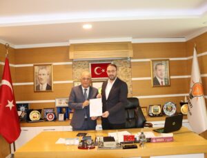 AK PARTİ TUZLA’DA SEBAHATTİN DEMİRCİ A.ADAYI OLDU