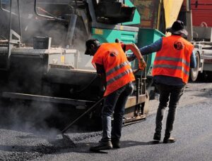 TUZLA BELEDİYESİ 2023’TE 100 BİN TON ASFALT SERDİ