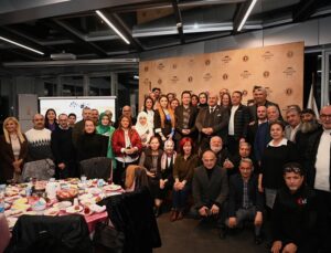 10 OCAK ÇALIŞAN GAZETECİLER GÜNÜ, TUZLA’DA KUTLANDI