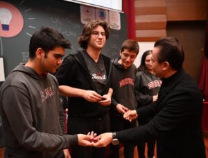 TUZLA’DA BİLİM VE MATEMATİK ŞÖLENİ