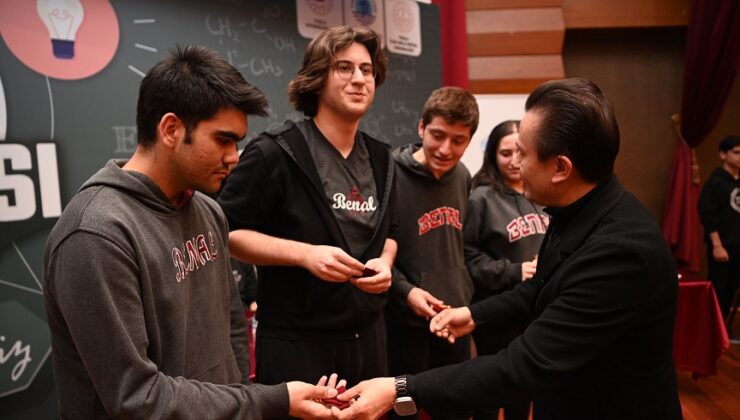 TUZLA’DA BİLİM VE MATEMATİK ŞÖLENİ