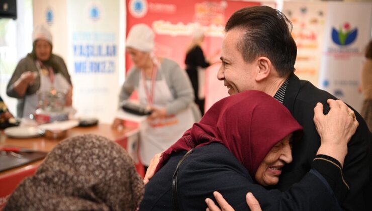 GELENEKSEL LEZZETLER YARIŞMASINDA 65 YAŞ ÜSTÜ BÜYÜKLER HÜNERLERİNİ SERGİLEDİ