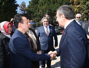 CUMHURBAŞKANI YARDIMCISI YILMAZ, TUZLA’DA BİNGÖL HEMŞEHRİ BULUŞMASINA KATILDI