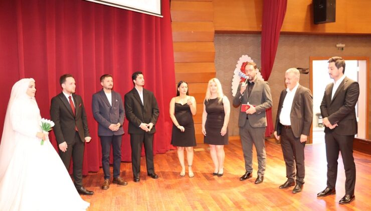 TUZLA’NIN EN GENÇ MECLİS ÜYESİ MEHMET ŞENSOY DÜNYA EVİNE GİRDİ