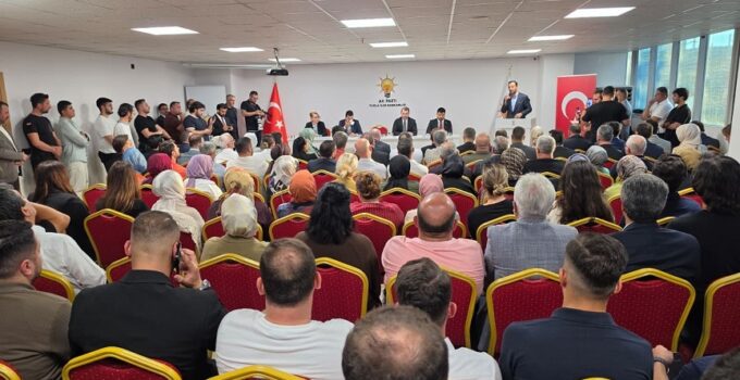AK PARTİ TUZLA’DA GÖVDE GÖSTERİSİ! TEŞKİLATTAN BİRLİK, BELEDİYEDEN HİZMET MESAJI